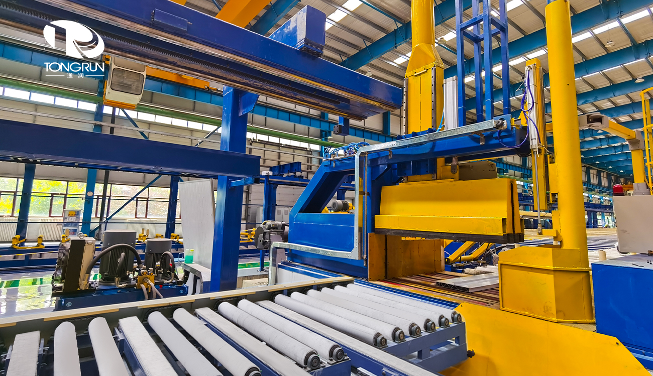 全自動(dòng)成品鋸